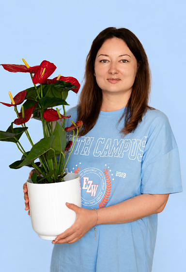 Елена Елена